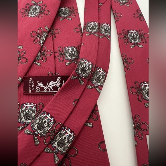 Hermès Silk Tie - drums on red background - authentic and vintage - Picture 4 of 4